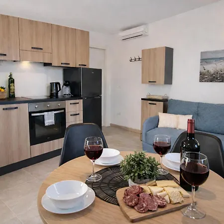 Zafiro Apartmán Valledoria (Sardinia)